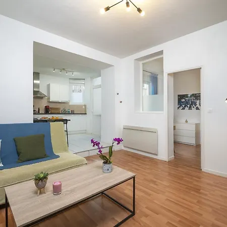 Calme Avec Parking Proche Place Ney * 앙제