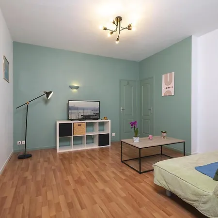 Calme Avec Parking Proche Place Ney Apartment Angers
