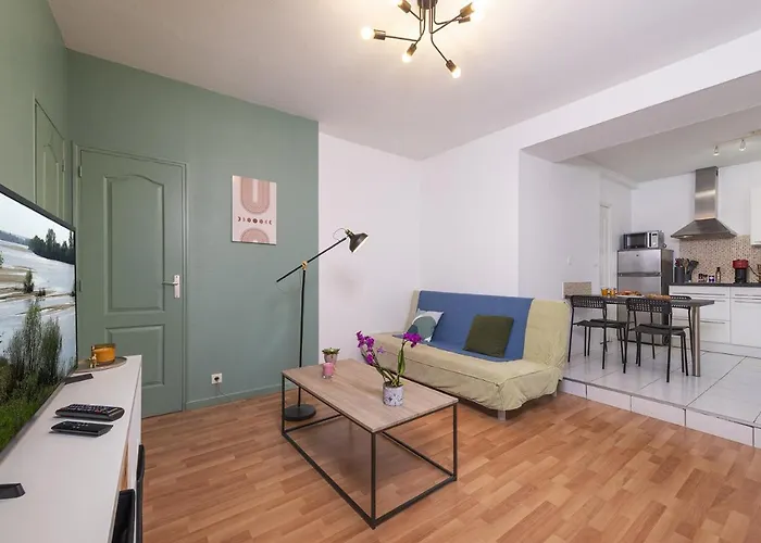 Apartamento Calme Avec Parking Proche Place Ney